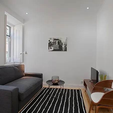 Bmyguest - Principe Real Charming Apartament *